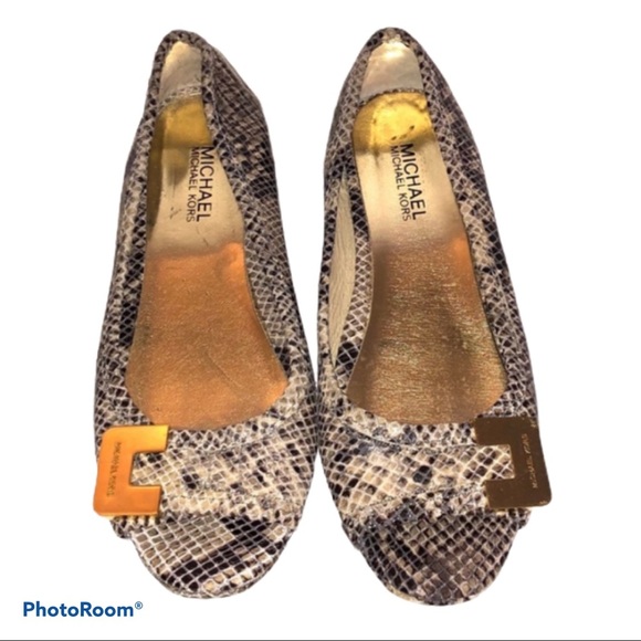 Michael Kors - Picture 3 of 7